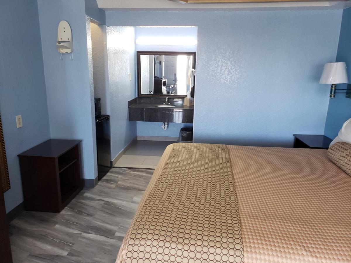 Regency Inn Motel By The Beach Corpus Christi Extérieur photo